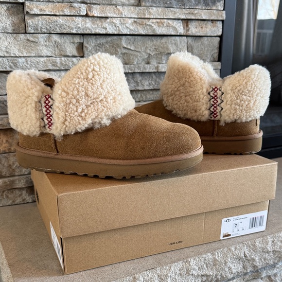 UGG Shoes - UGG Ultra Mini Braid